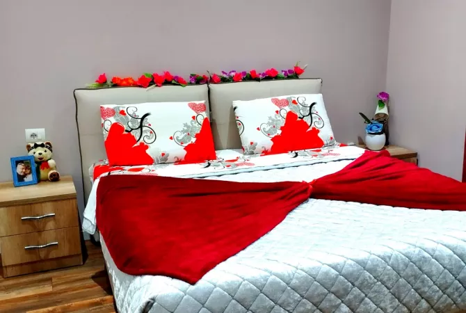 Shtepi me qera Apartament ne Tirane, 2+1, Mobilimi E mobiluar, Pagesa 600  Euro.