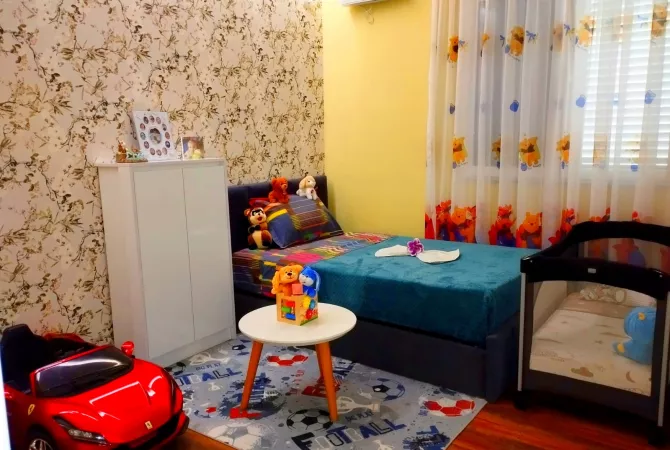 Shtepi me qera Apartament ne Tirane, 2+1, Mobilimi E mobiluar, Pagesa 600  Euro.