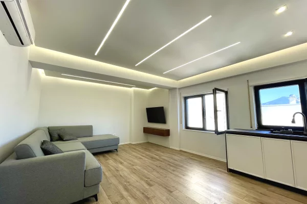 Appartamento in vendita a Tirana 1+1, Arredato