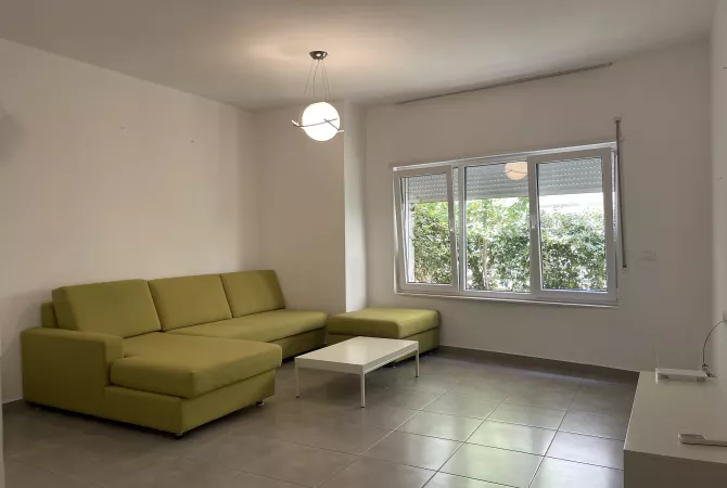 SHITET apartament 1+1+verandë tek Rezidenca 