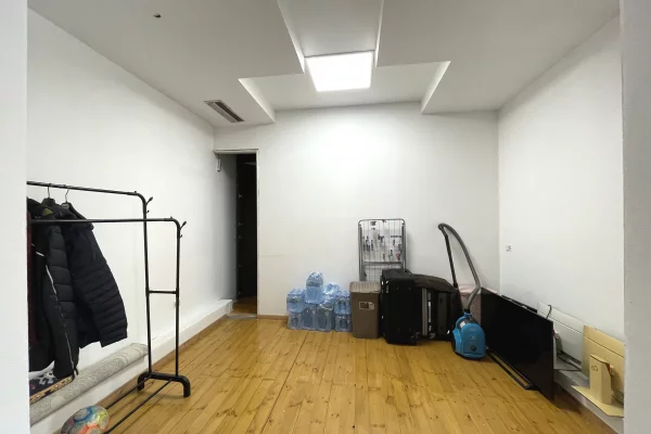 Appartamento in vendita a Tirana 2+1, Arredato