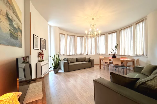 SHITET apartament DUPLEX 2+1 me oborr, Rezidenca “Kodra e Diellit” afër Shkolla British”