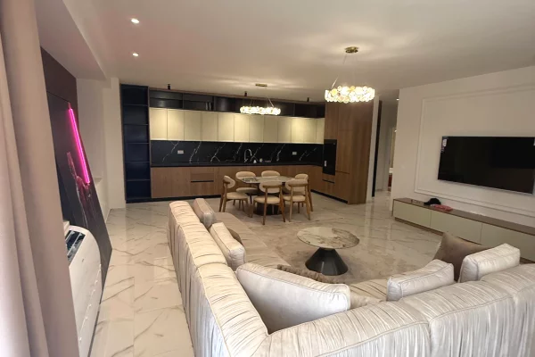 Shtepi me qera Apartament ne Tirane, 2+1, Mobilimi E mobiluar, Pagesa 1,200  Euro.