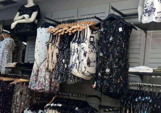 Shes arradim dyqani veshjesh si dhe veshje per te gjitha stinet