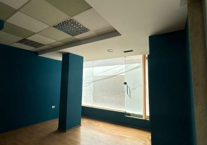 Ambient biznesi me qera 3+1 ne Tirane - 400 Euro