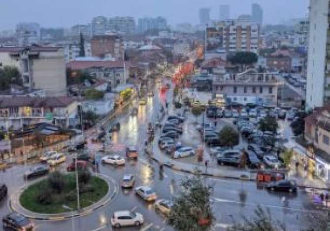 Ambient biznesi me qera 3+1 ne Tirane - 1,200 Euro