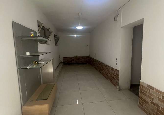 Ambient biznesi me qera 1+1 ne Tirane - 400 Euro