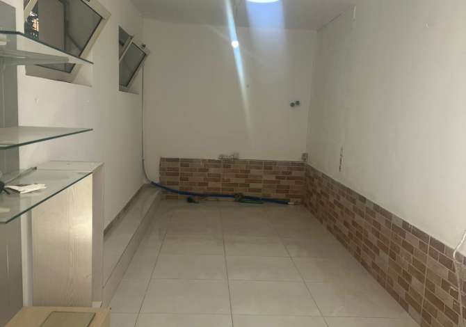 Ambient biznesi me qera 1+1 ne Tirane - 400 Euro