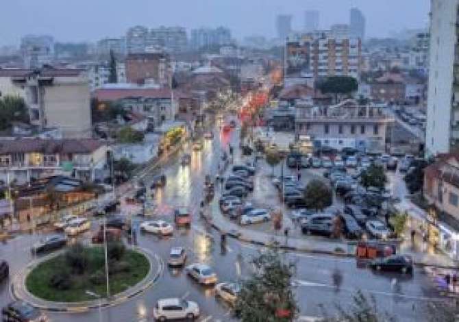 Business Property for Rent 1+1 in Tirana - 800 Euro