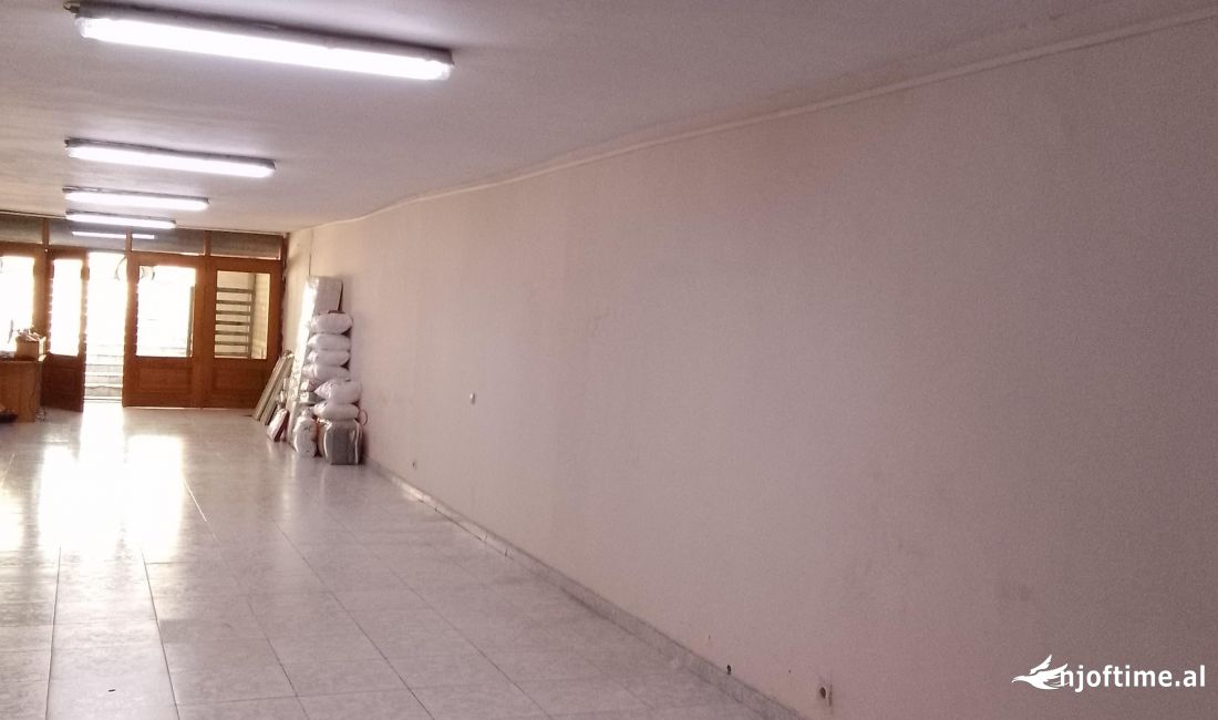 Ambiemt biznesi ne shitje - Rr. Dritan Hoxha (VR111)