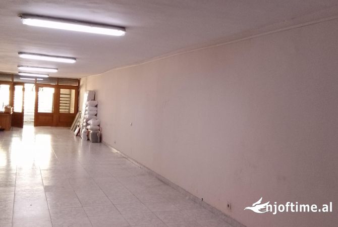 Business Property in Sale 1+1 in Tirana - 110,000 Euro