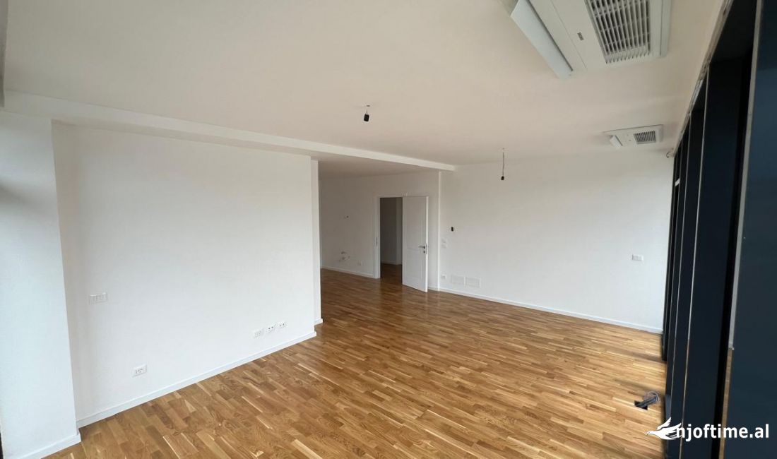 Ambient Biznesi me Qera per Zyra - Liqeni Artificial (VR111)