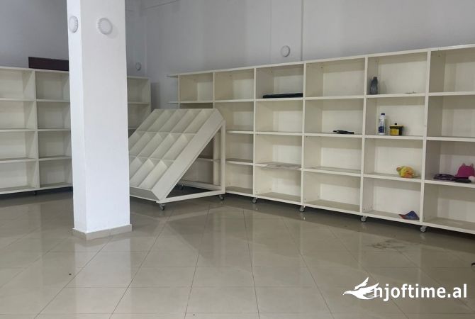 Business Property for Rent 1+1 in Tirana - 800 Euro