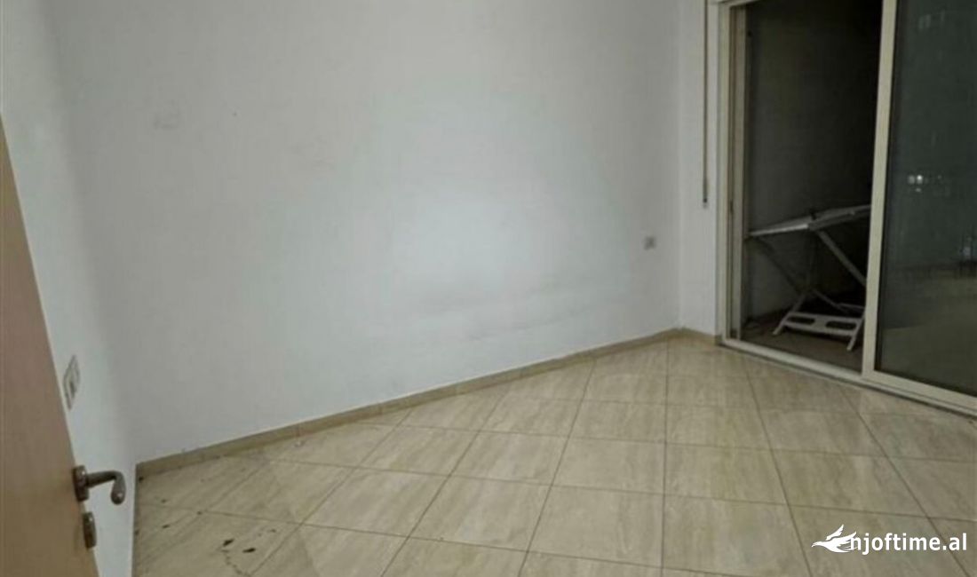 Ambient per zyra me qera - Astir (VR002)