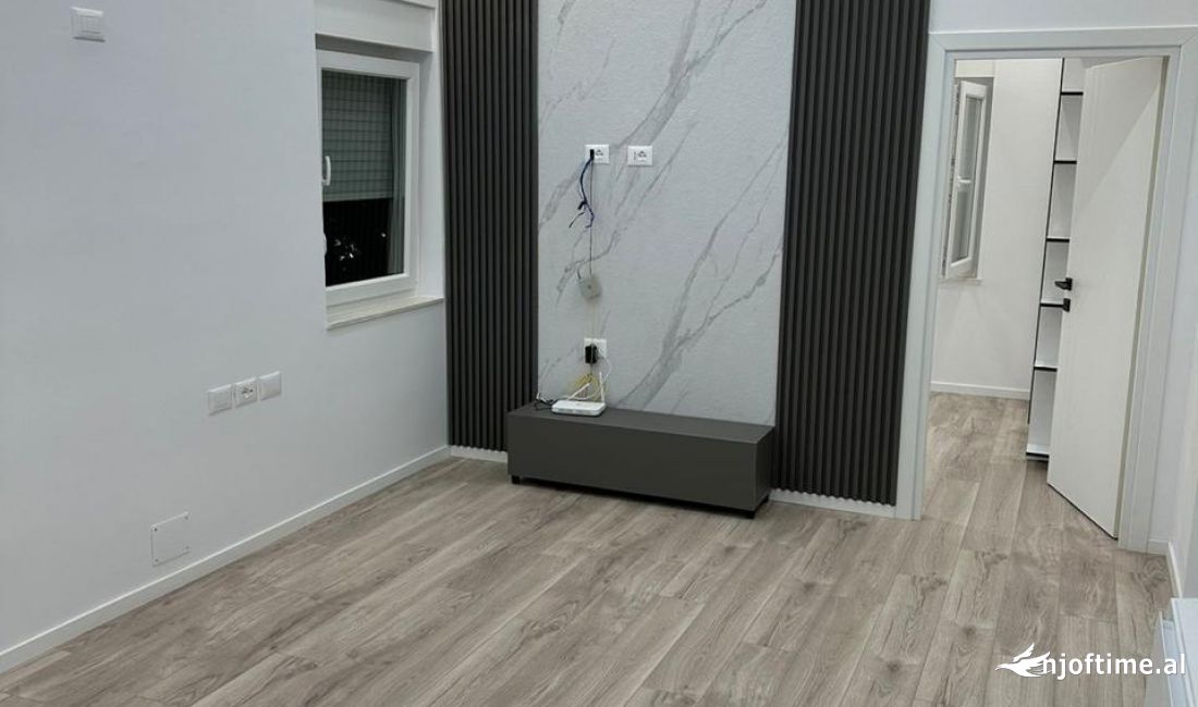 Apartment per zyre ose banim me qera - Bllok (VR007)