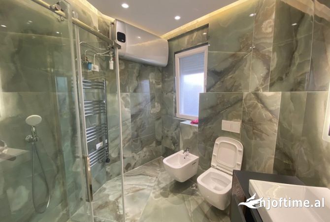 Ambient biznesi  me qera (VR007)