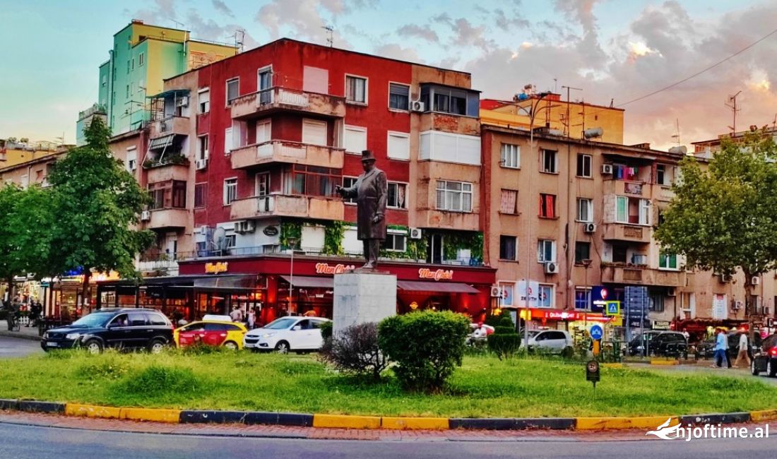 Ambjent biznesi me qera - Sheshi Willson (VR004)