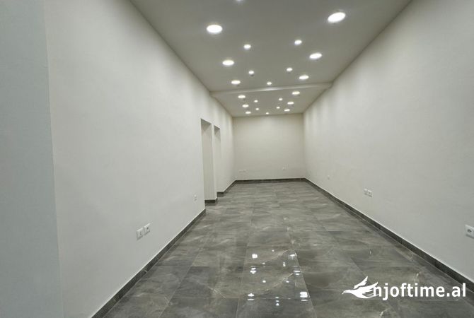 Ambient biznesi ne shitje - Stadiumi Dinamo (VR111)