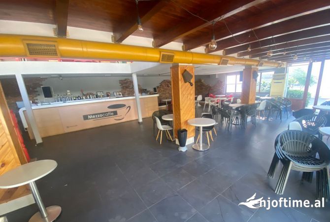 Ambient biznesi me qera - Qytet Studenti (VR111)