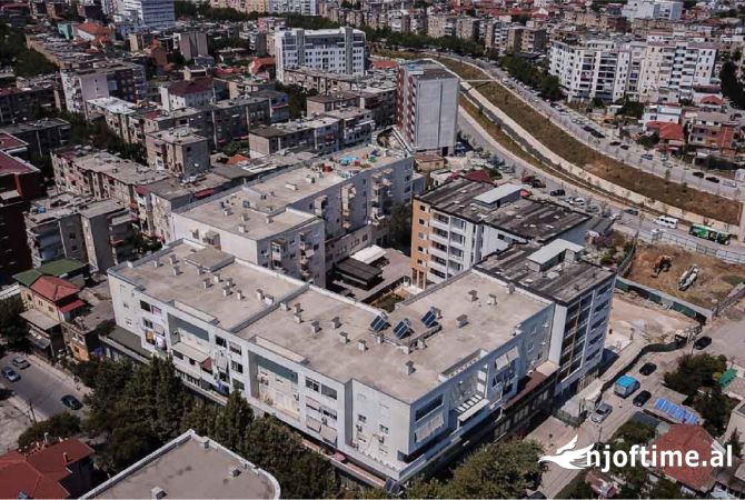 Ambiente Commerciale in Affitto 1+1 a Tirana - 300 Euro