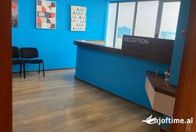 Ambiente Commerciale in Affitto 3+1 a Tirana - 3,000 Euro