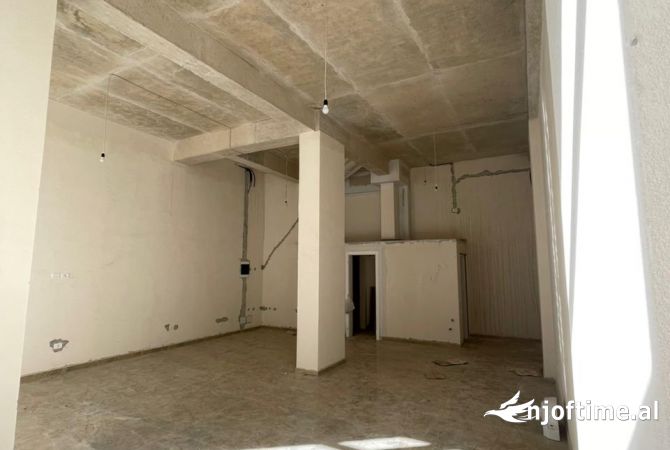 Ambient biznesi me qera - Astir (VR111)