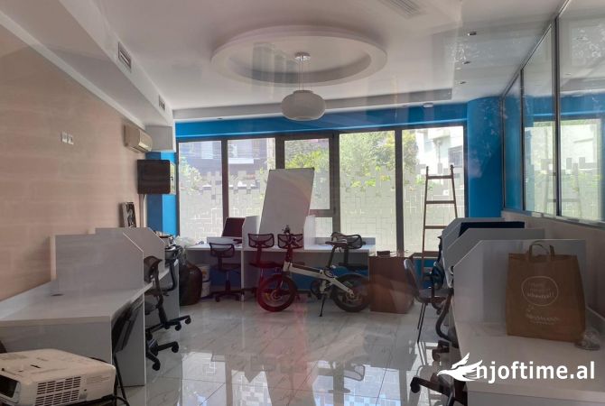 Ambient biznesi me qera - Selvia (VR111)