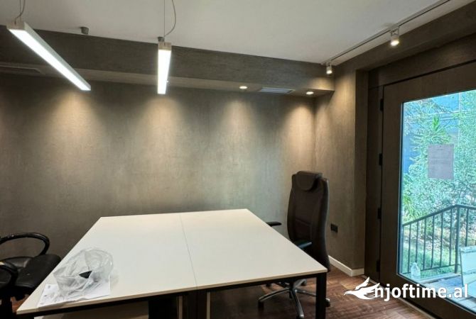 Apartament 2+1 per zyra ne shitje - Rr. Elbasanit (VR111)