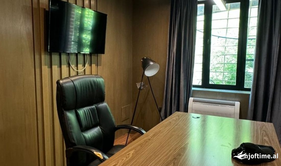 Apartament 2+1 per zyra ne shitje - Rr. Elbasanit (VR111)