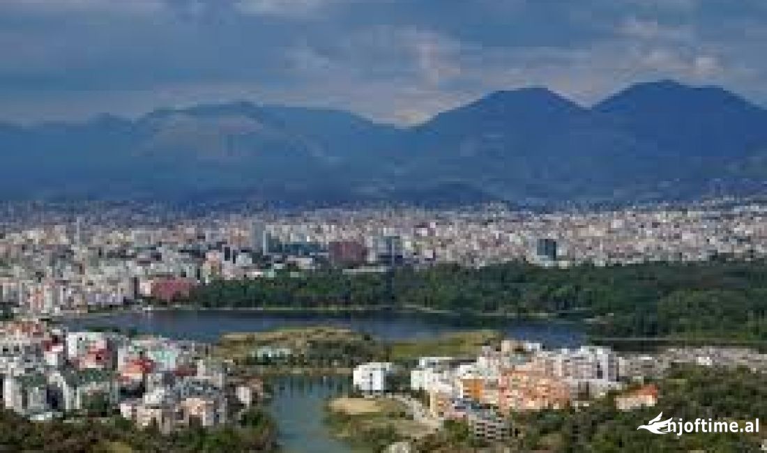 Kapanon per Qera – Allias    (VR004)