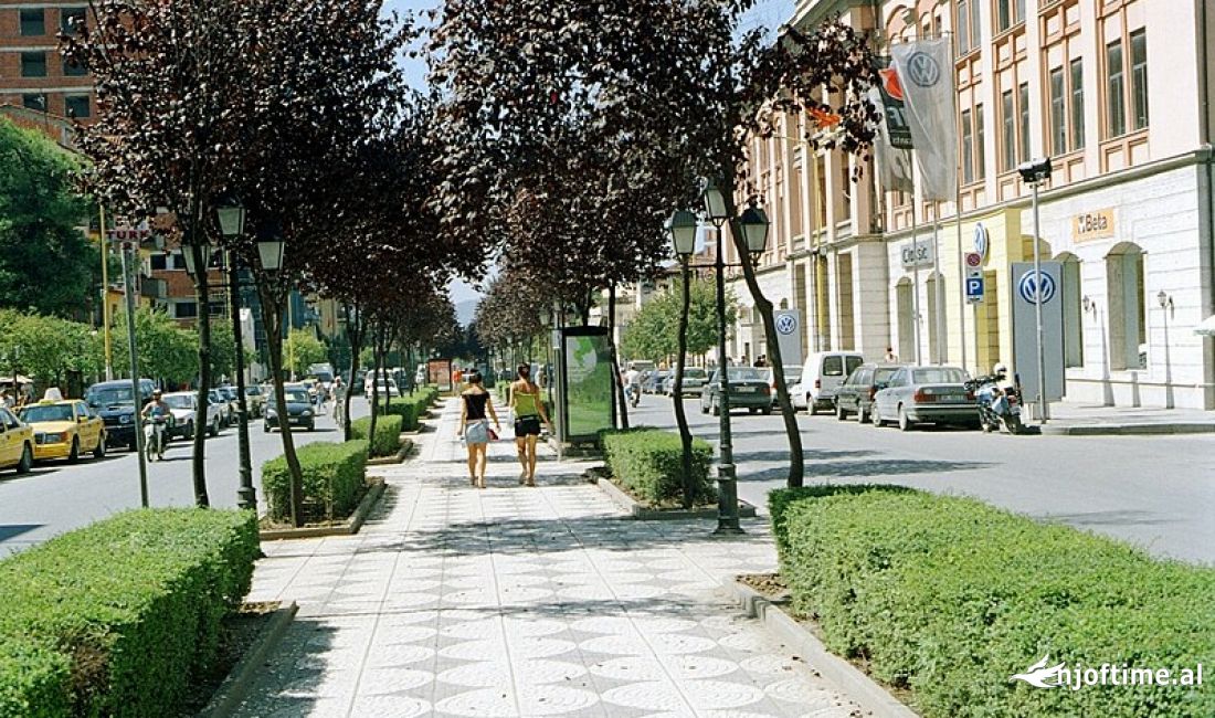 Ambient biznesi me qera - Rr.Kavajes (VR004)