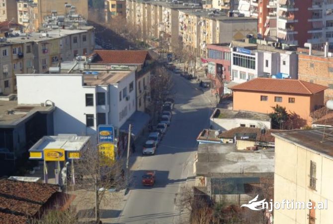 Ambient Biznesi me Qera – Ali Demi  VR(004)