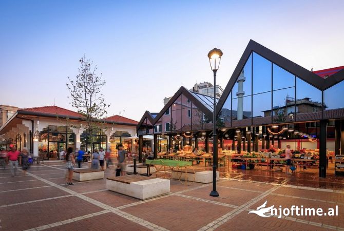 Ambiente Commerciale in Affitto 1+1 a Tirana - 300 Euro