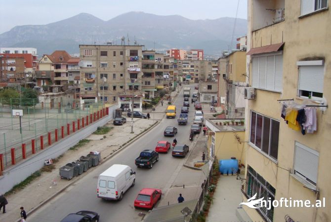 Hyrje Vile Garsioniere me qera - TREGU I RI ELEKTRIK (VR004)