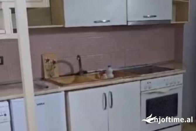 Shtepi me qera Apartament ne Tirane, 1+1, Mobilimi E mobiluar, Pagesa 350  Euro.