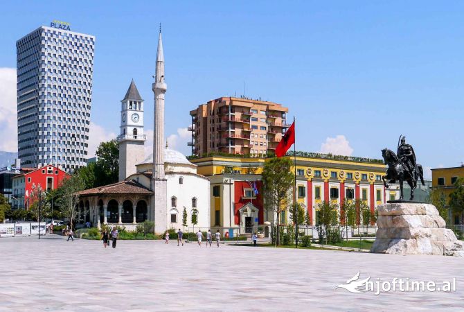 Ambjent Zyre/ Biznesi- Qender