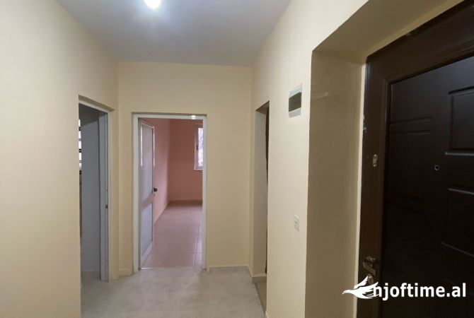 Ambient Zyre/Biznesi me qera -  Xhamllik (VR007)