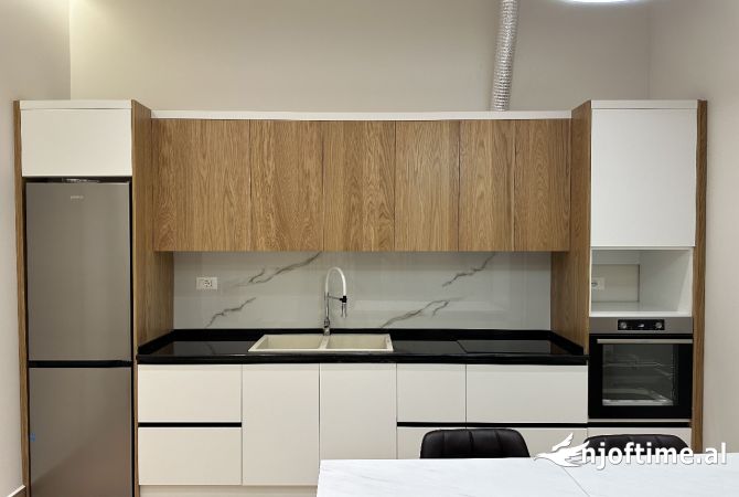 Shtepi me qera Apartament ne Tirane, 2+1, Mobilimi E mobiluar, Pagesa 600  Euro.