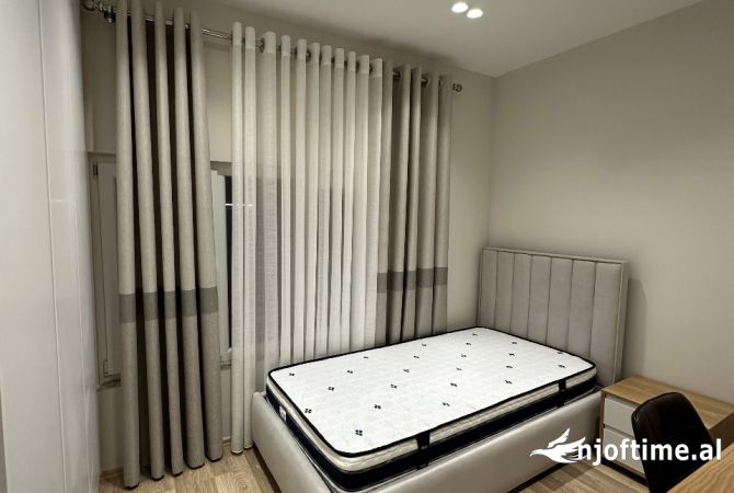 Shtepi me qera Apartament ne Tirane, 2+1, Mobilimi E mobiluar, Pagesa 600  Euro.