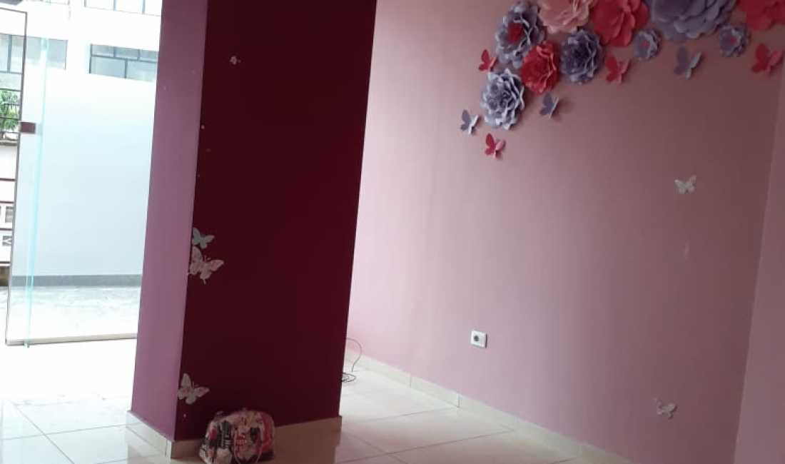 Jepet dyqan me qera ne Astir