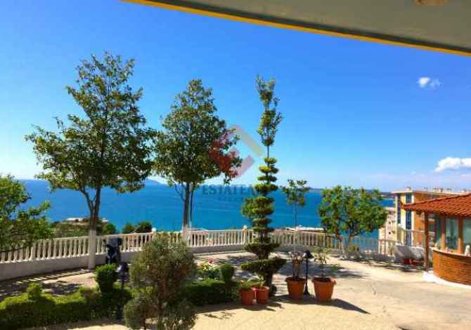 Ambiente Commerciale in Vendita a Valona - 670,000 Euro