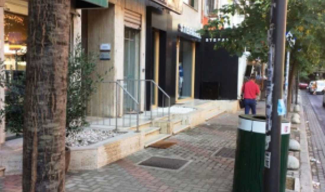 Tirane, shes dyqan Kati 0, 260 m2 1.430.000 Euro (Bllok)