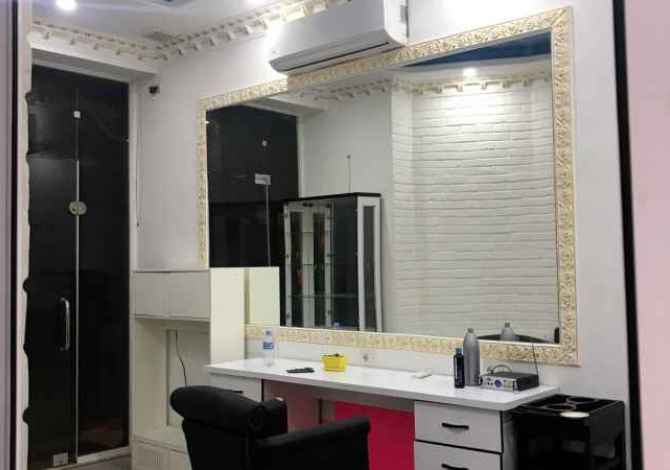 Ambiente Commerciale in Affitto a Tirana - 300 Euro