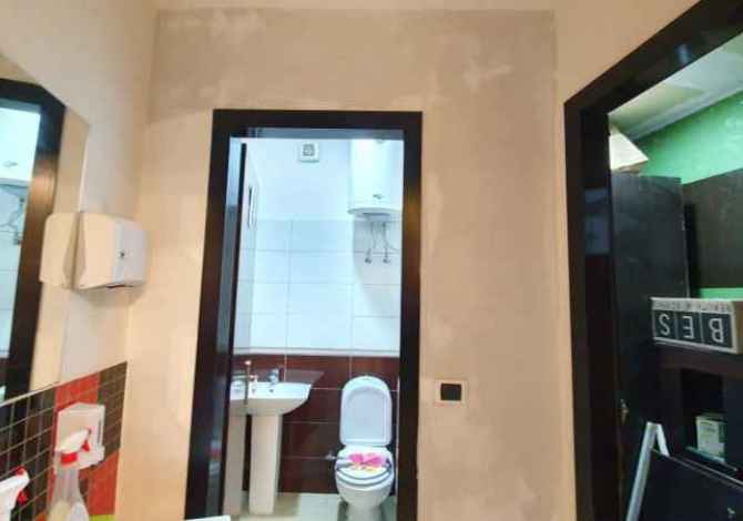 SUPER OKAZION - Lokal/Restorant Rr. Elbasanit 130m2 Perballe Uni. LUARASI (30 M NGA RRUGA KRYESORE)