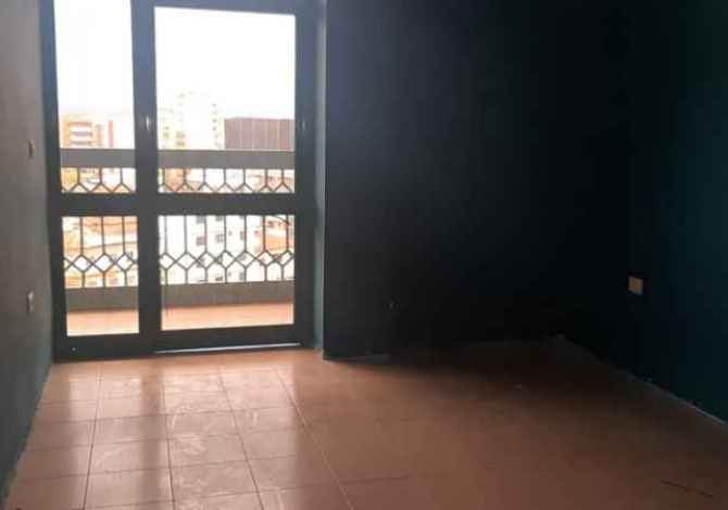 Ambiente Commerciale in Affitto a Tirana - 40,000 Leke