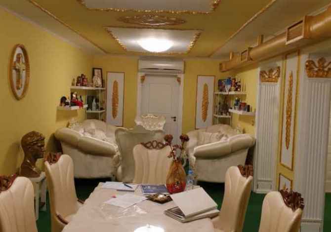 SHITET AMBJENT PER ZYRA NE BLLOK!