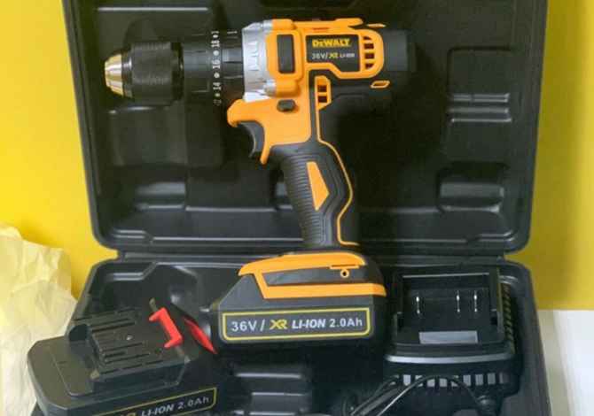 Vegla Pune ne Tirane - 100 Euro