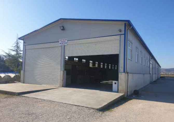 Ambiente Commerciale in Affitto a Kruja - 2,500 Euro