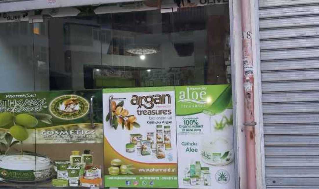 OKAZION!Shitet Ambjent Biznesi, Astir