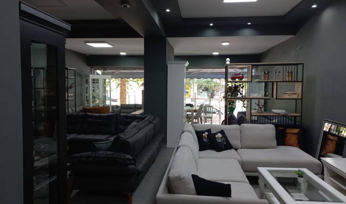 Tirane, jepet me qera dyqan Kati 1, 80 m2 1.600 Euro (rruga Ferit Xhajko)